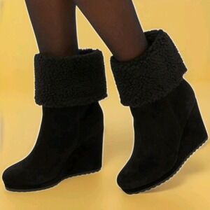 JustFab Cameron Sherpa Wedge Boots Pull On Sz 10 EU 41 Faux Fur EUC